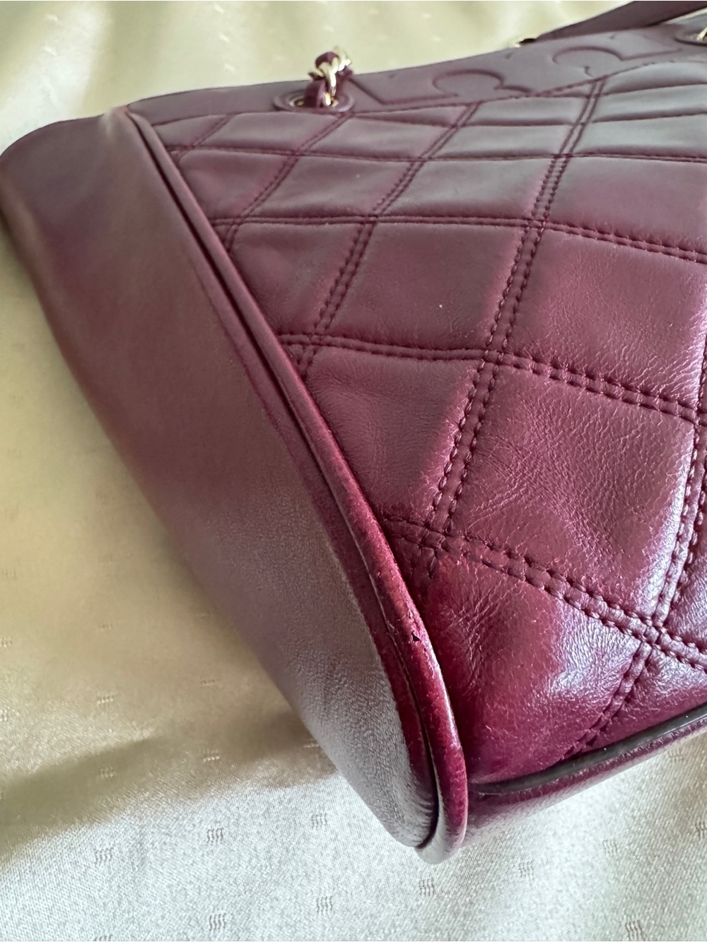Tory Burch Quilted Leather Tote Shoulder Bag in Burgundy - Picture 11 of 16